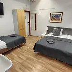 24 - Karihaara - 3*