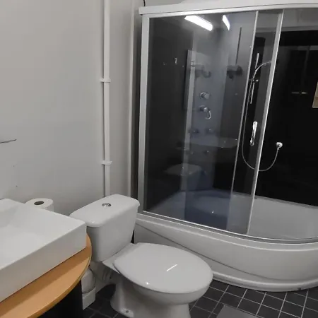 Aparthotel 24 - Karihaara -