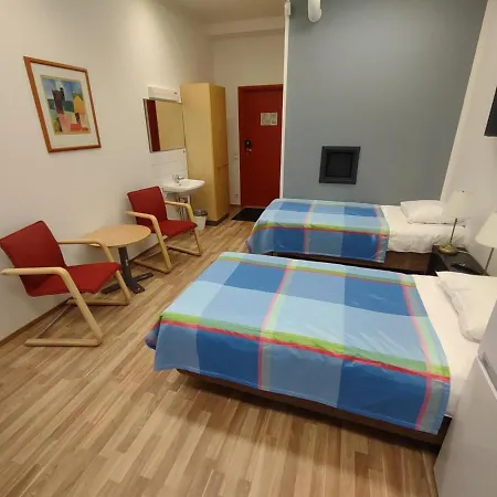 Aparthotel 24 - Karihaara - *